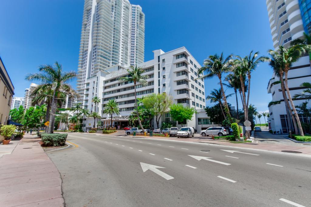 Ocean Front Resort Studio Miami Beach Exterior photo